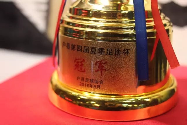 苦等17天，詹姆斯终于等到“招募”和“尊重”！大家也认清一个事实